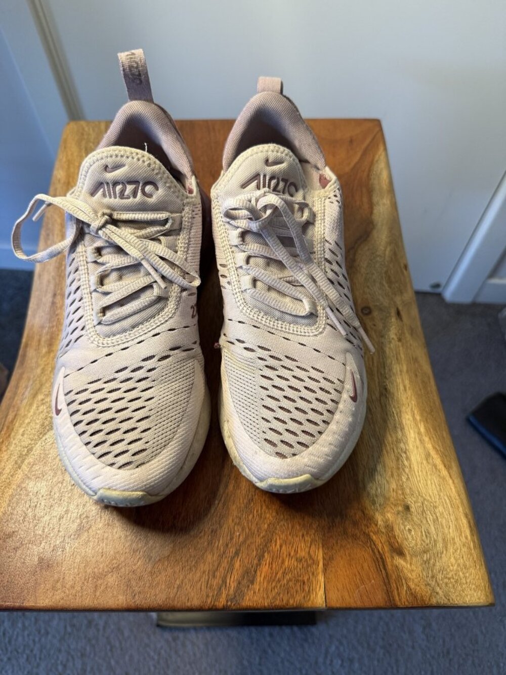 Nike Air Max 270 Beige Sneakers